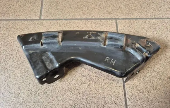 Hyundai ix35 Front bumper mounting bracket 