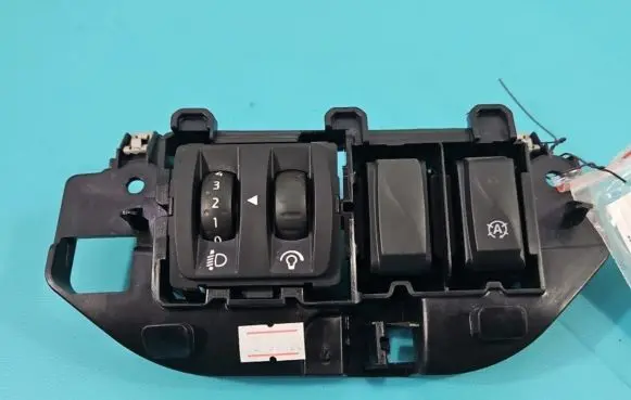 Renault Clio IV Seat control switch 1136154X IMPRK1399976