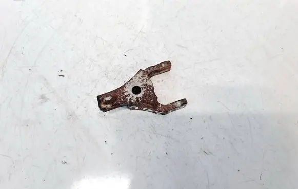 Land Rover Discovery Sport Fuel Injector clamp holder 