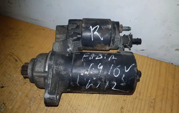 Skoda Fabia Mk1 (6Y) Starter motor 0001121016 02T911023E