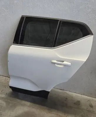 Volvo XC40 Rear door