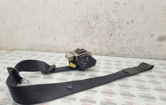 Audi A3 S3 8L Front seatbelt 8L3857705A