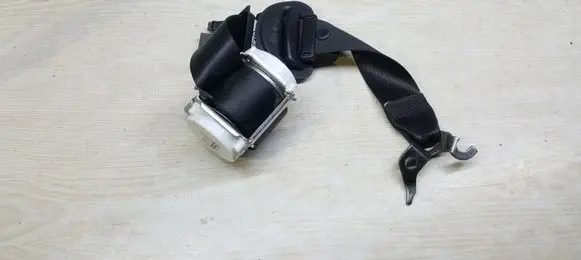 BMW 1 E81 E87 Front seatbelt 33059848C