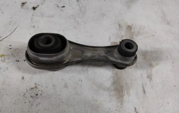 Renault Twingo III Engine mount vacuum valve VK06