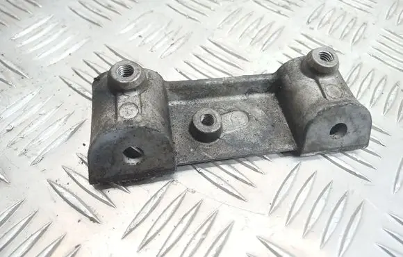 Land Rover Discovery 3 - LR3 Other engine bay part 4R8Q9W276AB