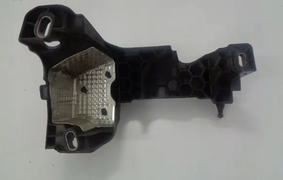Peugeot 3008 I Other engine bay part 9688453180