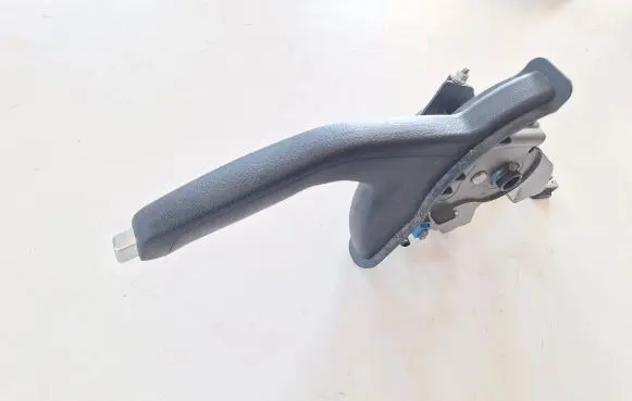 Hyundai i30 Handbrake/parking brake lever assembly LZ1W