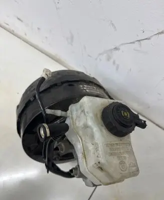 BMW 3 E90 E91 Brake booster 6778817 25227847010