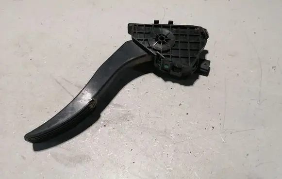 Ford Fusion II Accelerator throttle pedal DG9C9F836AB
