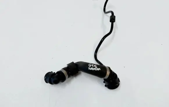 Mercedes-Benz GLC X253 C253 Engine coolant pipe/hose A2535012500