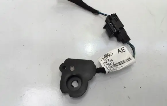 Ford Edge II Sensor FT4B13E748R30XD