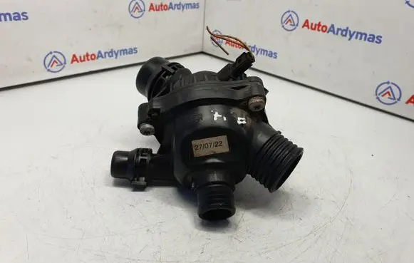 Thermostat/thermostat housing