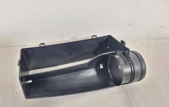 Skoda Octavia Mk2 (1Z) Air intake duct part 1K0805962E 1K0805962