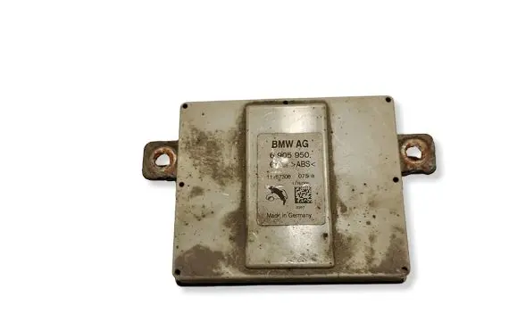 BMW X3 E83 Aerial antenna amplifier 6905950