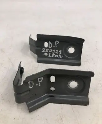 Seat Leon IV Fender mounting bracket 5fa821142