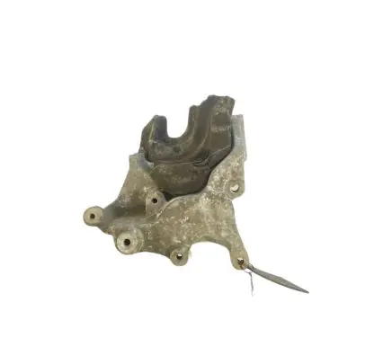 Hyundai Santa Fe Engine mounting bracket