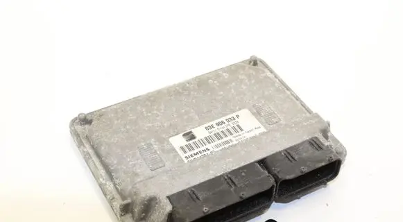 Seat Ibiza II (6k) Engine control unit/module 03E906033P