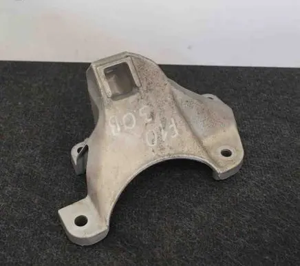 BMW 5 F10 F11 Engine mounting bracket 6775914