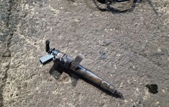 Mercedes-Benz A W169 Fuel injector A6400700787