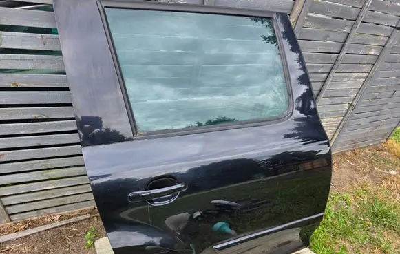 Skoda Yeti (5L) Rear door 5L0