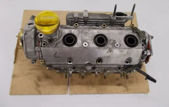 Renault Vel Satis Engine head 
