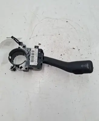 Volkswagen Golf IV Indicator stalk 8L0953513G