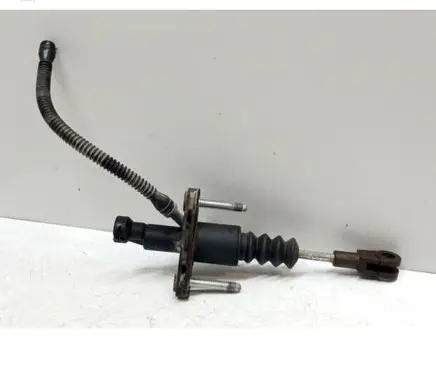Opel Astra H Clutch master cylinder 90523769