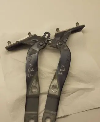 Honda FR-V Tailgate/trunk/boot hinge