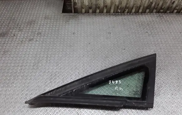 Seat Leon (1P) Front triangle window/glass 