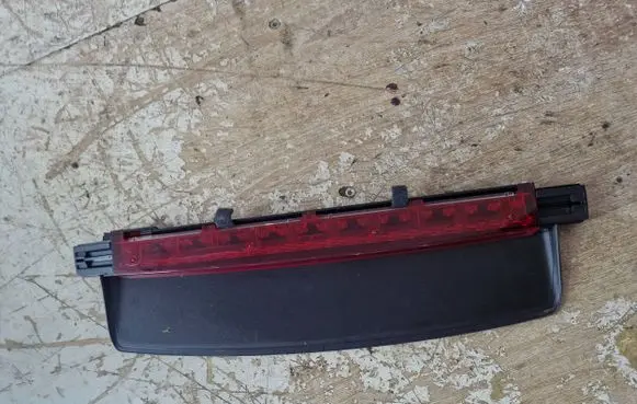 Audi A6 S6 C6 4F Third/center stoplight 4f5945097