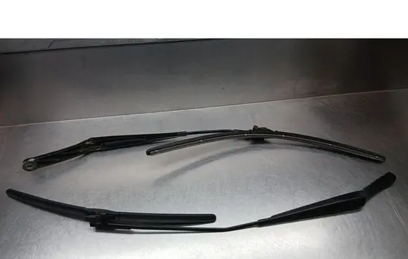 Audi A3 S3 8P Front wiper blade arm 8P1955410A