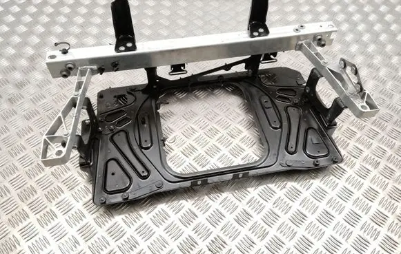 Battery bracket