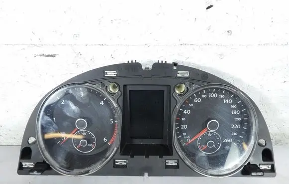 Volkswagen PASSAT B6 Speedometer (instrument cluster) 3C0920871T