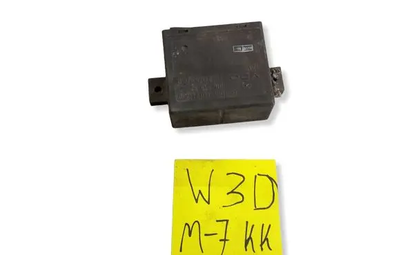 Mercedes-Benz Sprinter W901 W902 W903 W904 Door central lock control unit/module 0165459232