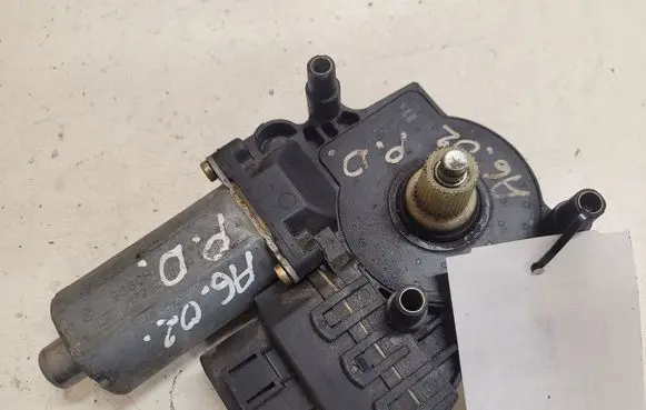 Audi A6 S6 C5 4B Front door window regulator motor 0130821774 102854XXX