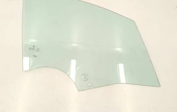BMW 2 F46 Front door window glass four-door 7321060
