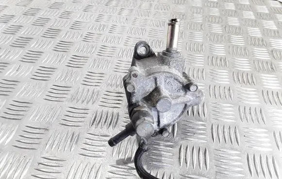 Toyota Corolla Verso E121 Vacuum pump