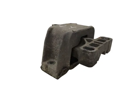 Audi A3 S3 8L Engine mount bracket