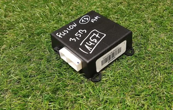 Ford Fusion II Alarm control unit/module DS7J19G367AA