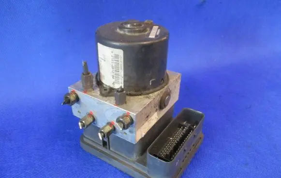 Suzuki Splash ABS Pump 06210213124 52K0