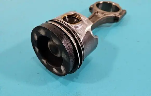 Piston