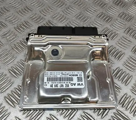 Volkswagen Tiguan Engine control unit/module 05E907309BN 0261S106TK