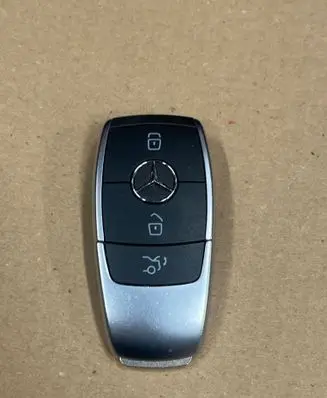 Mercedes-Benz EQC Ignition key/card A2059051420