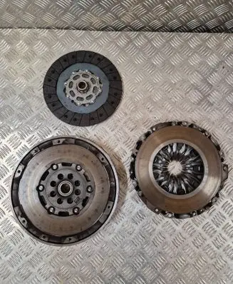 Peugeot 5008 Clutch set kit C103156D 293390