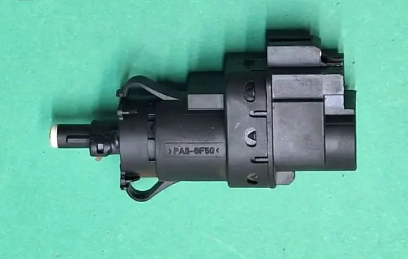 Brake pedal sensor switch