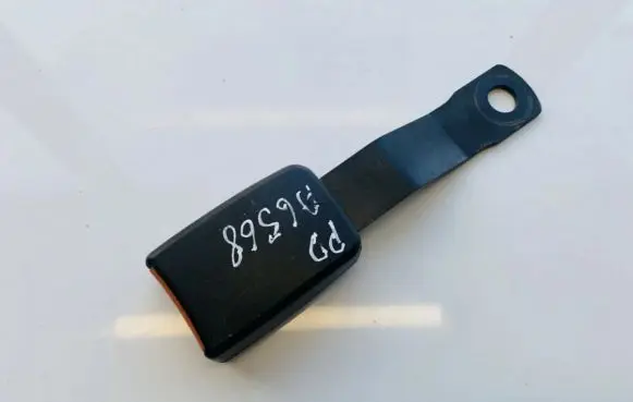 Nissan Primera Front seatbelt buckle 868422f000