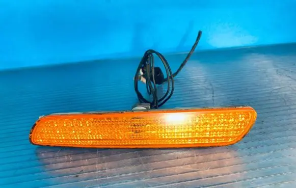 Volvo S40, V40 Front indicator light 30896799