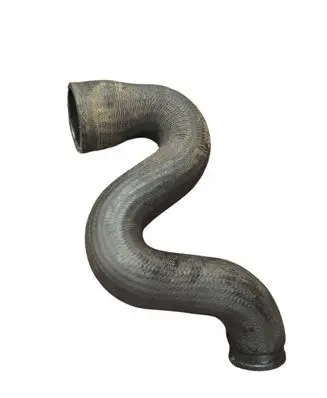 Volkswagen PASSAT B5 Intercooler hose/pipe 8D0145828C