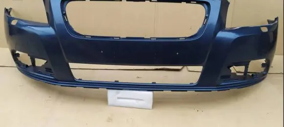 Volvo V70 Front bumper 30678623