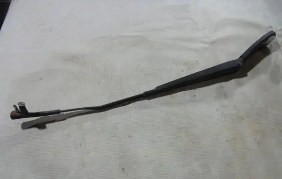 BMW X3 F25 Front wiper blade arm